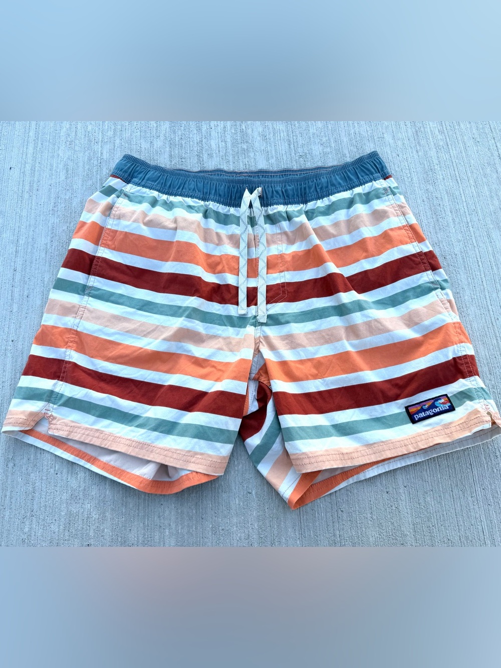 Patagonia Men’s Stretch Wavefarer 16” Volley Swimming Shorts Beach Small